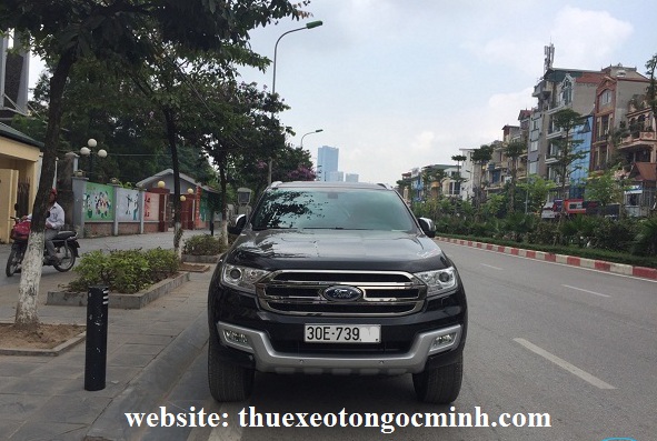 Thuê xe tháng 7 chỗ ford Everest tại Hà Nội
