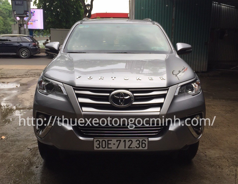 Thuê xe 7 chỗ fortuner tại hà nội Thuê xe 7 chỗ fortuner tại hà nội