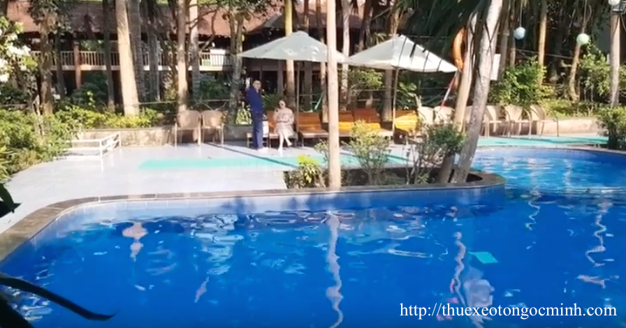 Khám phá khu nghỉ dưỡng Family Resort cùng hãng cho thuê xe oto ngọc minh