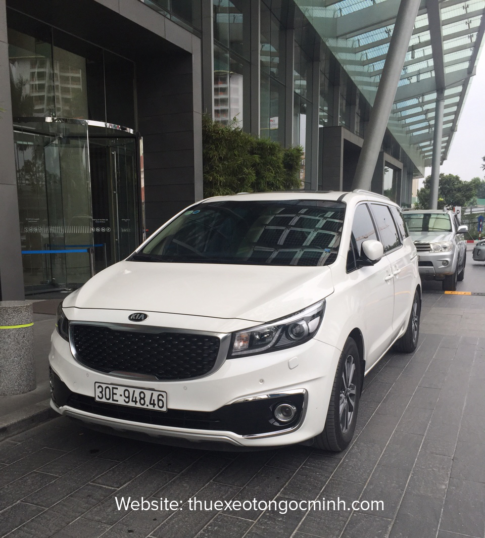 Cho thuê xe Kia Sedona 7 chỗ tại Hà Nội
