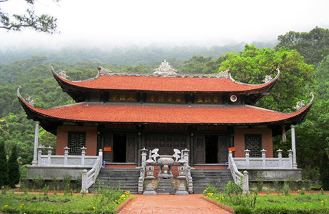 Vẻ đẹp tiên cảnh chùa Lôi Âm
