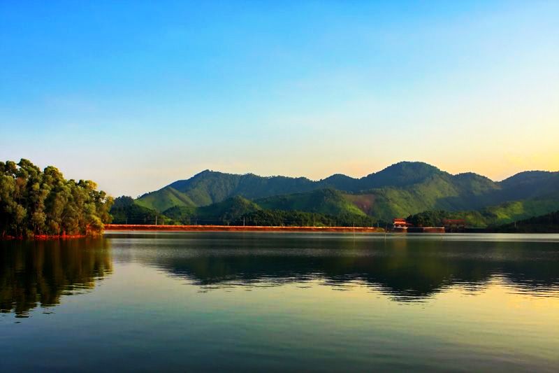 Cho thuê xe du lịch đi Hồ Núi Cốc - Thái Nguyên