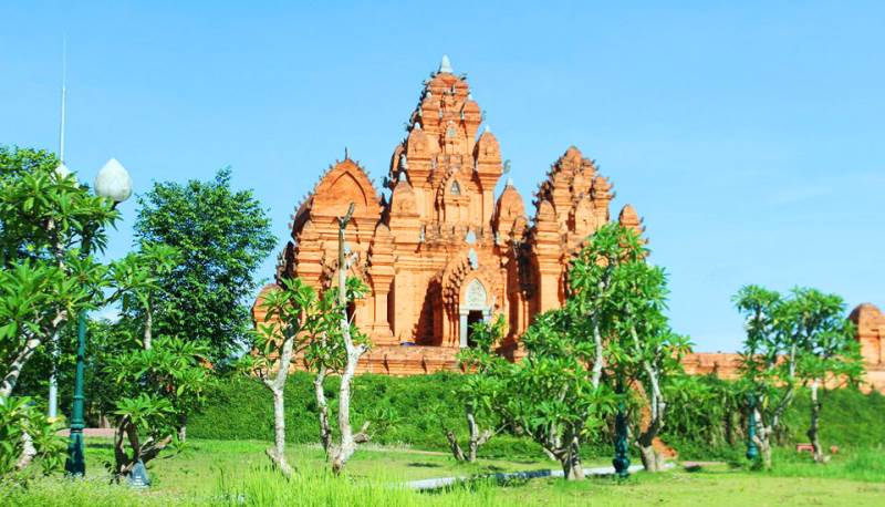 Làng văn hóa các dân tộc Việt Nam tham gia lễ hội đầu xuân Làng văn hóa các dân tộc Việt Nam tham gia lễ hội đầu xuân