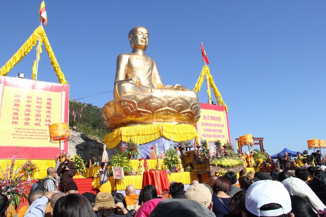 Tôn thượng Phật Hoàng Trần Nhân Tông Tôn thượng Phật Hoàng Trần Nhân Tông