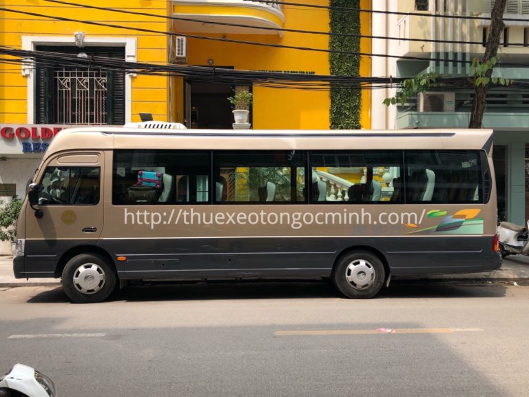 Ngọc Minh cho thuê xe 29 chỗ đời mới, giá rẻ tại Hà Nội 