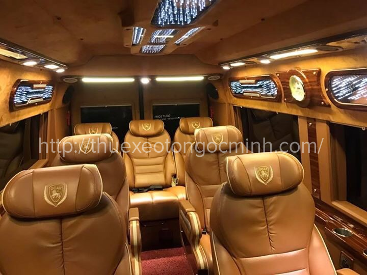 Nội thất sang trọng, hiện đại của dòng xe Dcar Limousine